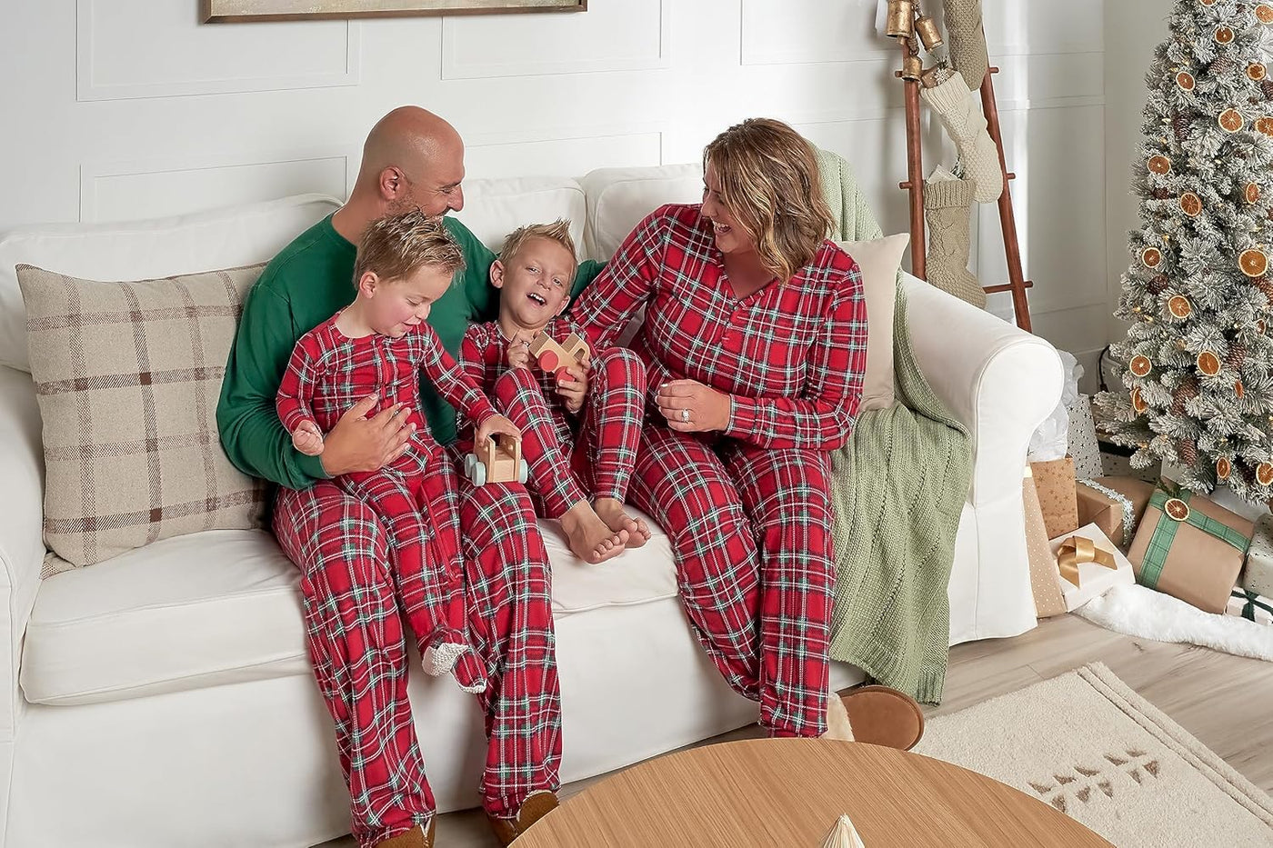 Holiday Family Matching Pajamas, Men'S 2-Piece, Red Stewart Plaid, Large